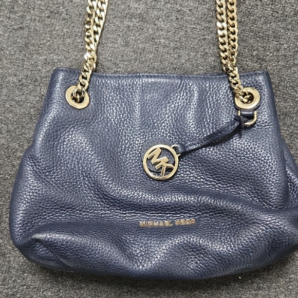 Michael Kors Handbags - Michael Kors Navy Shoulder Bag with Gold Chains